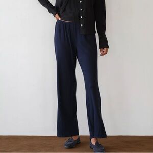 Donni. Baby Rib Scallop Pant Navy Size S